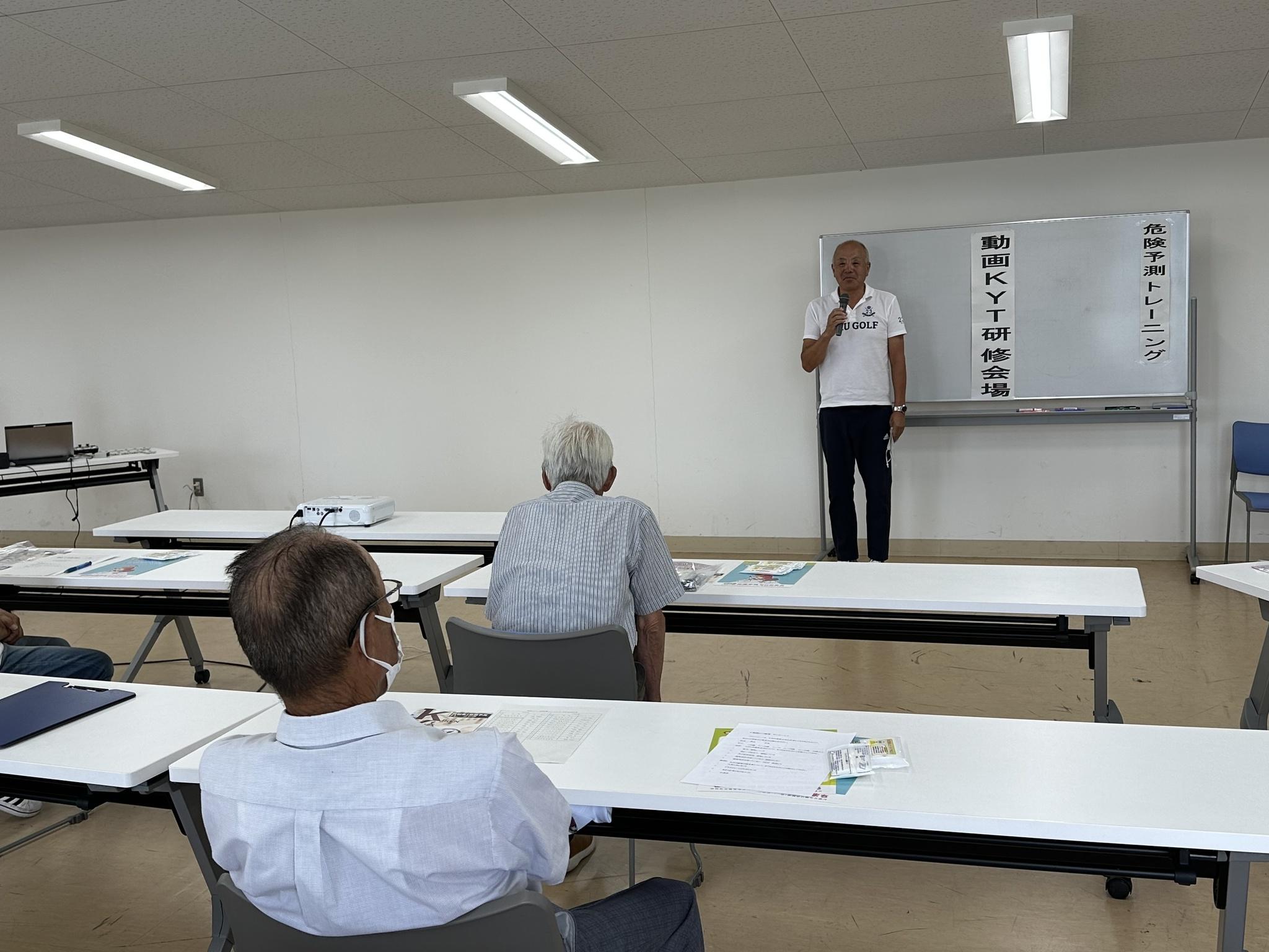 今年度から副支部長に就任されました